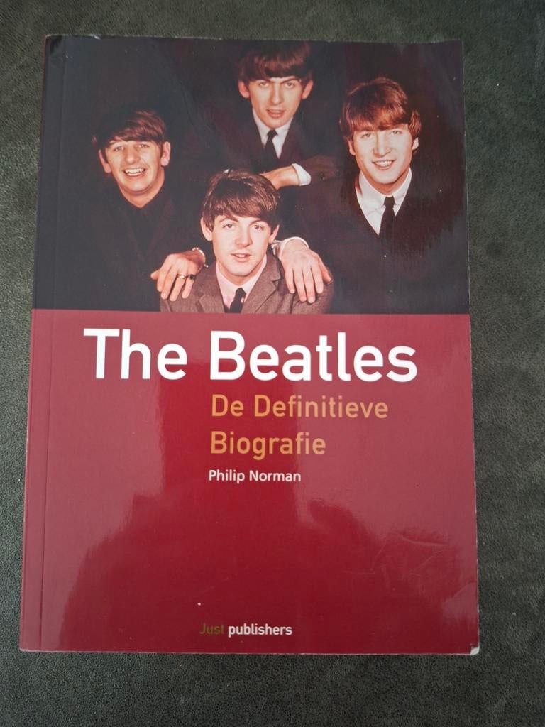 The Beatles  Biografie, Ophalen of Verzenden, Zo goed als nieuw
