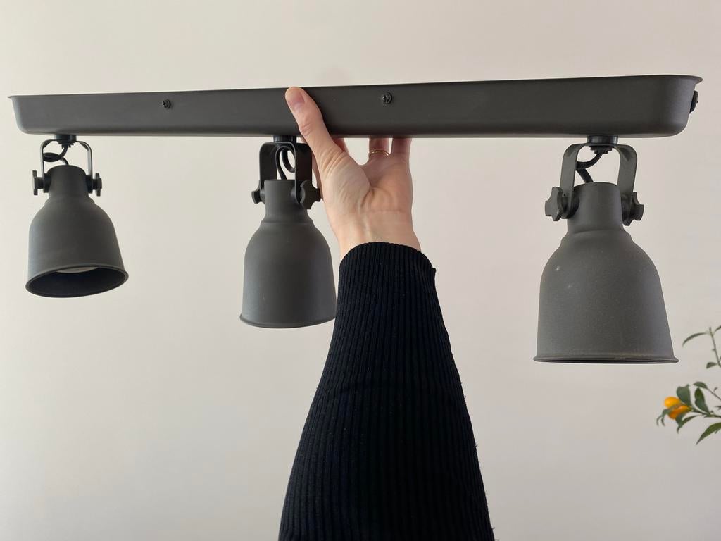 Ikea Hektar 3 spot grijs, Gebruikt, Metaal of Aluminium, Ophalen of Verzenden, Led