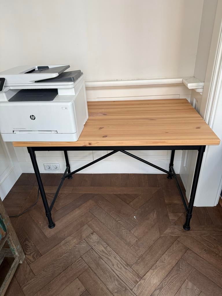 IKEA Kullaberg Bureau - 70x110x75 cm, Huis en Inrichting, Bureaus, Gebruikt, IKEA, Hout, Ophalen