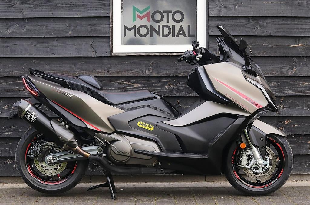 KYMCO AK 550 PREMIUM (bj 2023) Arrow, fabrieksgar. 05-2028, Scooter, Kymco, Bedrijf, Onbekend