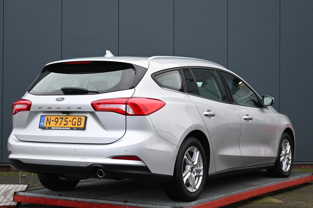 Ford FOCUS Wagon 1.0 EcoBoost Trend Edition Business, Gebruikt, Origineel Nederlands, 19 km/l, Zilver of Grijs