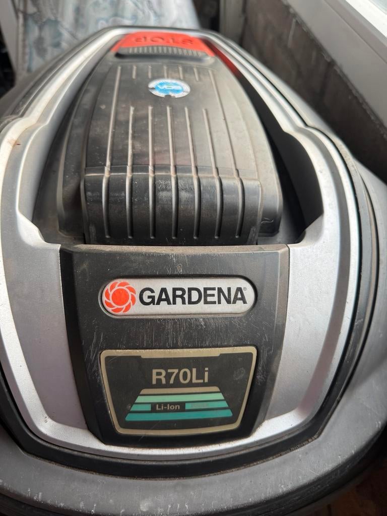 Gardena robotmaaier, Ophalen of Verzenden, Zo goed als nieuw, Minder dan 20 cm