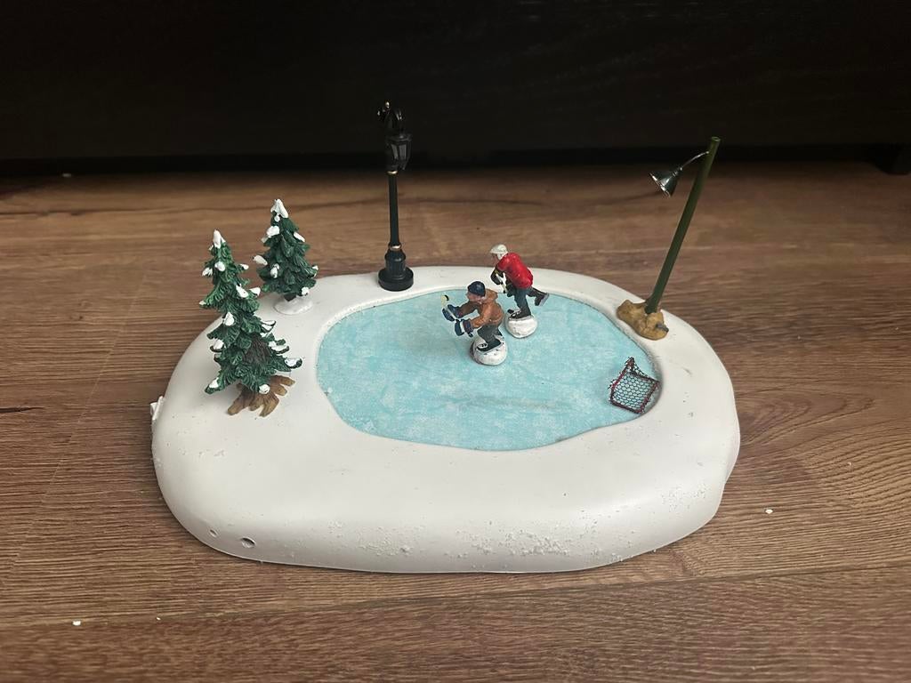 Lemax IJshockeybaan (nr 94017), Diversen, Kerst, Ophalen, Gebruikt