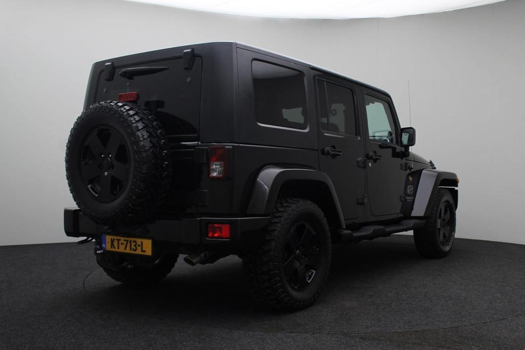 Jeep Wrangler Unlimited 2.8 CRD Sport 2010 Youngtimer | Soft, Auto's, Jeep, Automaat, Stof, Gebruikt, 4 cilinders