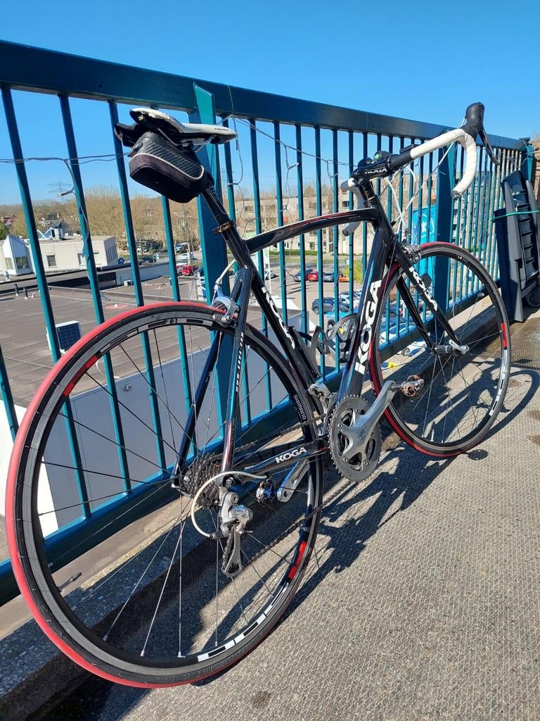 Koga racefiets, zwart met rode accenten, Ophalen, 28 inch, Gebruikt, 10 tot 15 versnellingen