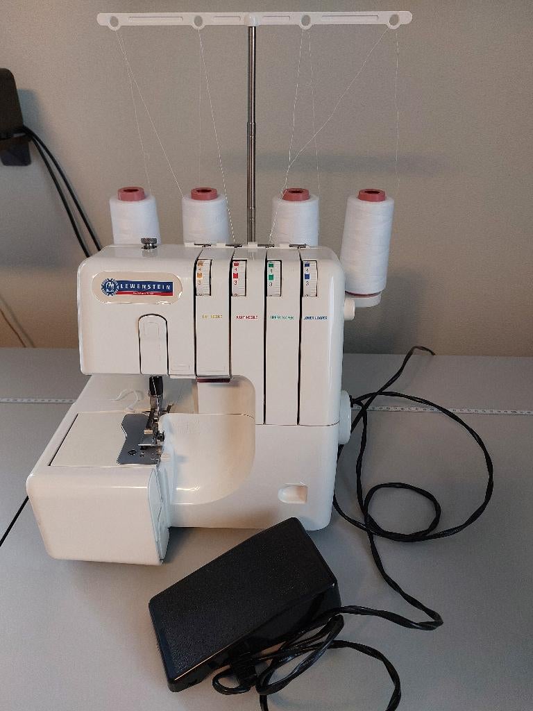 Multilock machine, Ophalen, Zo goed als nieuw, Lockmachine, Lewenstein