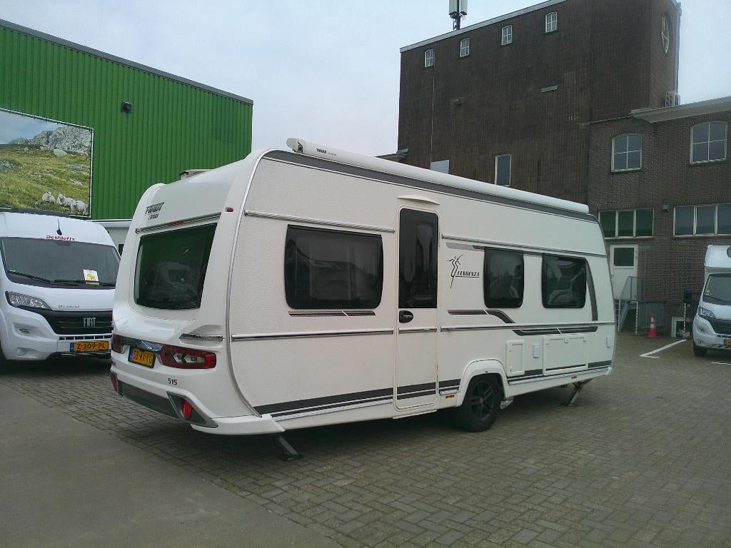 Fendt tendenza 515 SG mover+levelsysteem! 1ste eigenaar, Rondzit, Bedrijf, Mover, Dwarsbed