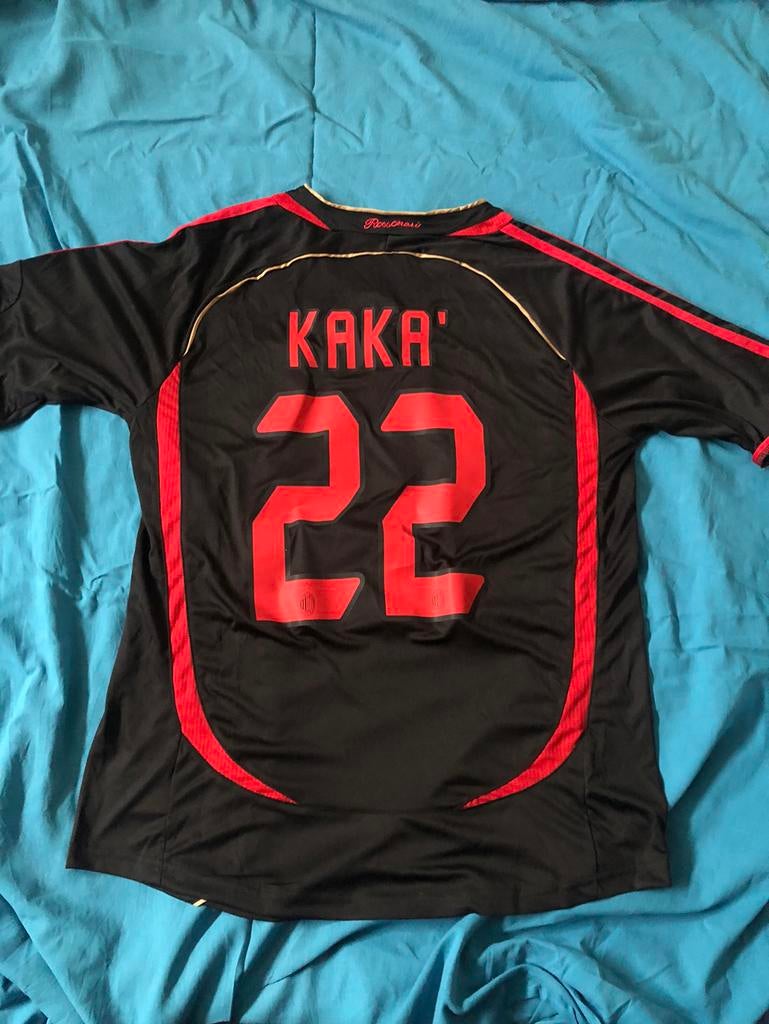 Kaka AC Milan retro voetbalshirt maat M, Verzamelen, Sportartikelen en Voetbal, Ophalen of Verzenden, Zo goed als nieuw, Buitenlandse clubs