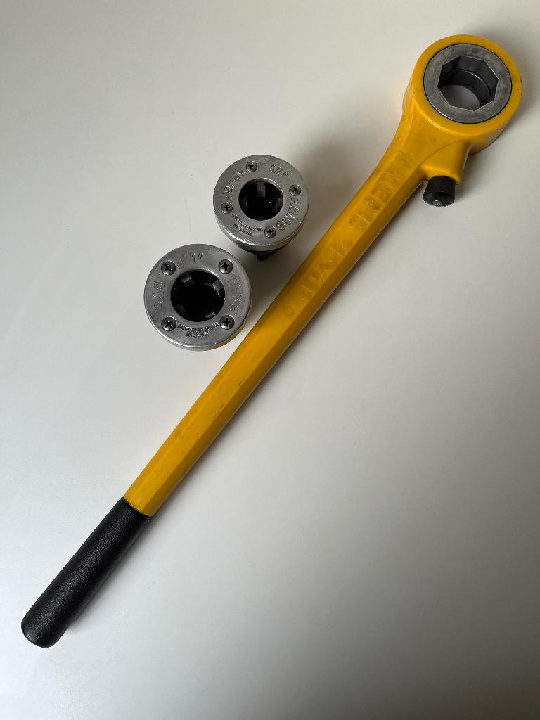 REMS EVA handdraadsnij-ijzer (met 1" & 3/4" snijkoppen), Doe-het-zelf en Verbouw, Gereedschap | Overige machines, Ophalen of Verzenden