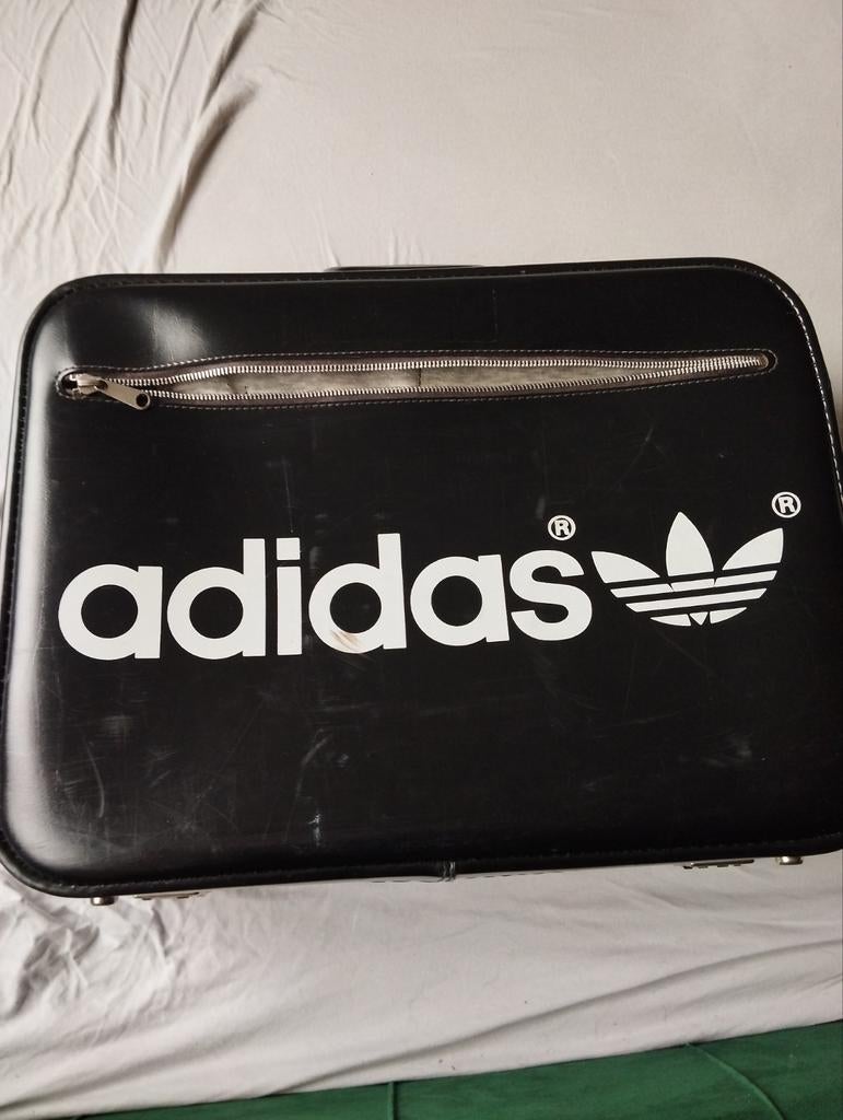 Vintage Adidas EHBO koffertje, Ophalen of Verzenden, Gebruikt, Minder dan 50 cm, Minder dan 35 cm