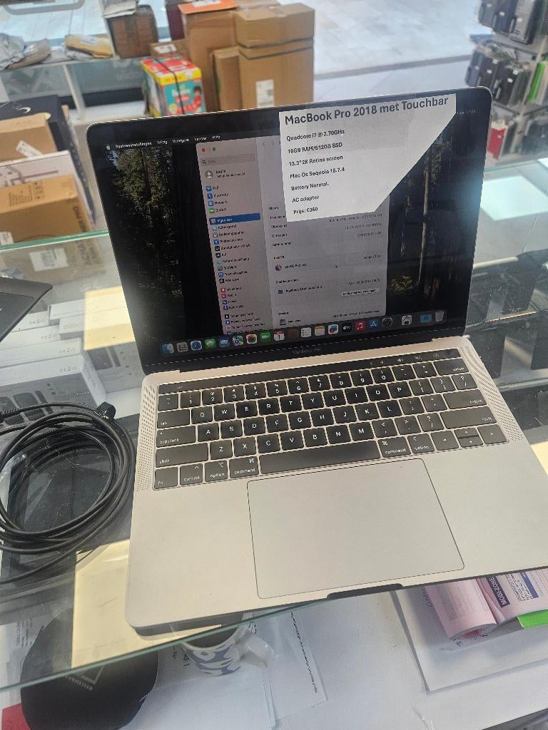 MacBook Pro 2018 i7 met touchbar 16GB/512GB €360, MacBook Pro, 2 tot 3 Ghz, 13 inch, Ophalen of Verzenden
