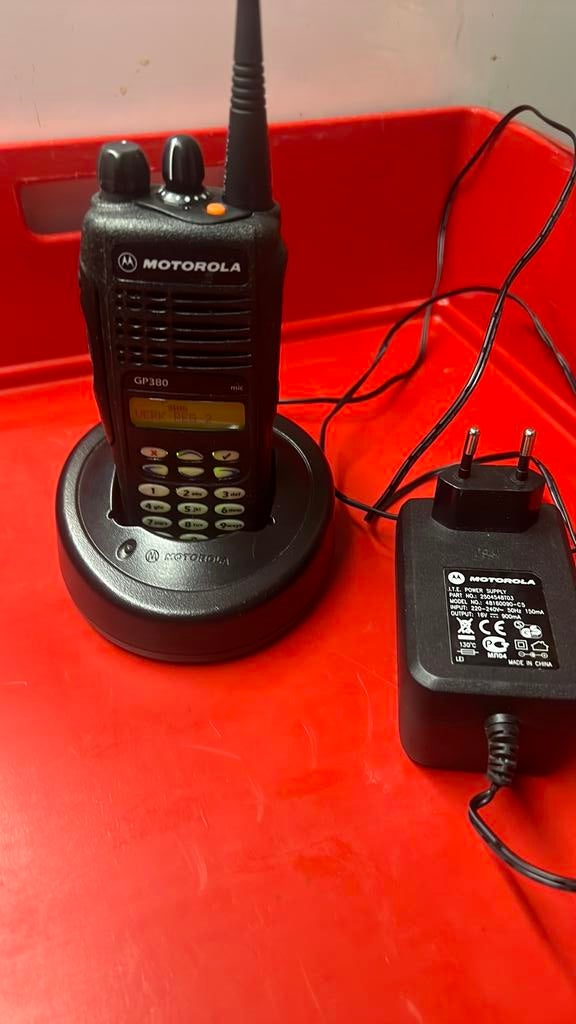 Motorola gp380, Ophalen of Verzenden, Zo goed als nieuw
