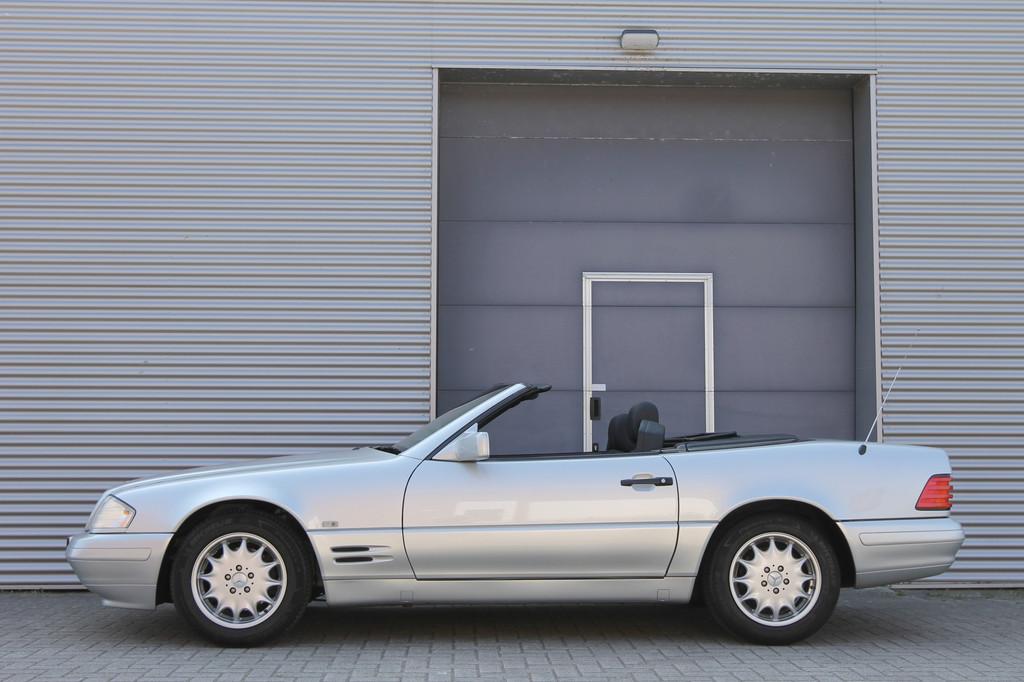 Mercedes-Benz SL-Klasse Cabrio 280 Aut. I Hardtop I 54000 km, Auto's, Automaat, Achterwielaandrijving, Stoelverwarming, Cabriolet