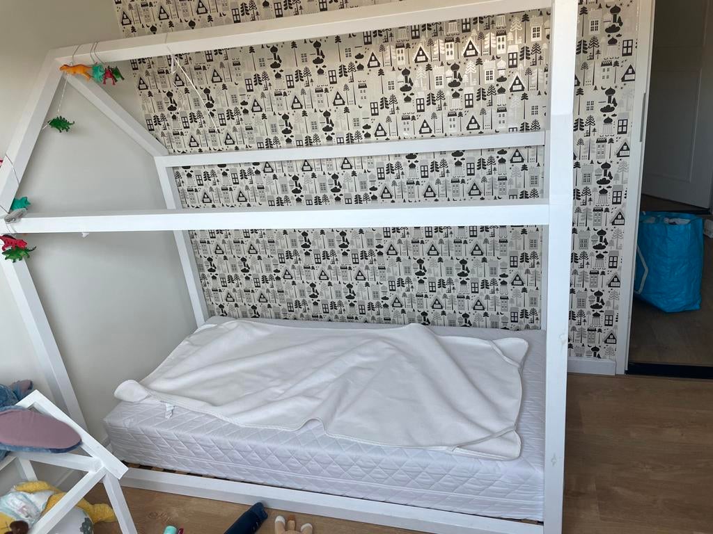 Huisbed petit amelie, Ophalen, 70 tot 85 cm, Zo goed als nieuw, Lattenbodem