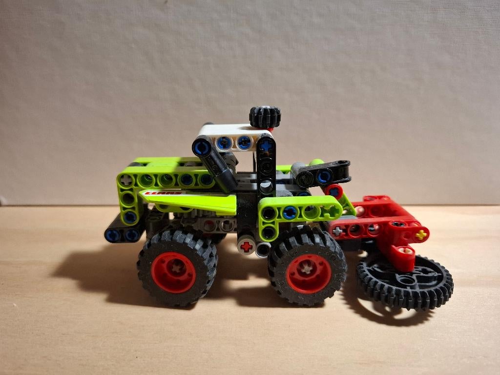 LEGO Technic -- Mini CLAAS XERION (42102), Lego, Compleet, Ophalen of Verzenden, Zo goed als nieuw