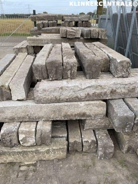 370m1 grijs antraciet natuursteen banden zuilen staanders, Tuin en Terras, Bij dit gebruikte product niet meer te achterhalen.