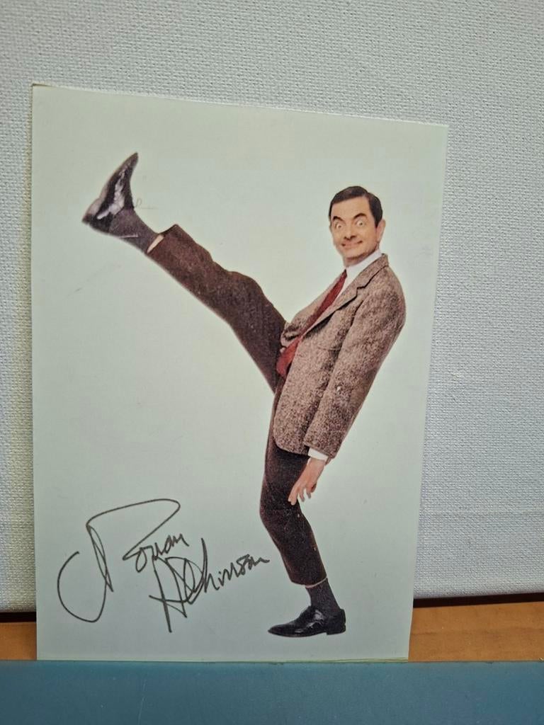 MR BEAN UK, Verzamelen, Ophalen of Verzenden, Nieuw, Foto of Kaart, Gesigneerd