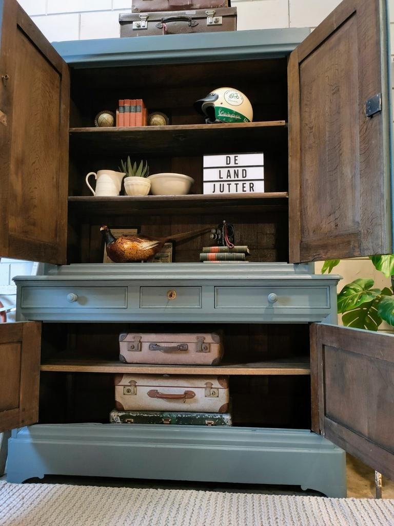 Vintage/Brocante grijze schoolkast,Antiek Franse buffetkast, Ophalen of Verzenden