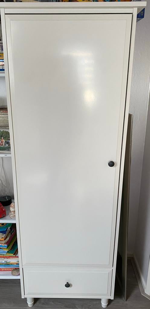 Hemnes kledingkast kinderkamer, Kinderen en Baby's, Kinderkamer | Commodes en Kasten, Ophalen, Gebruikt, 50 tot 70 cm, 105 cm of meer