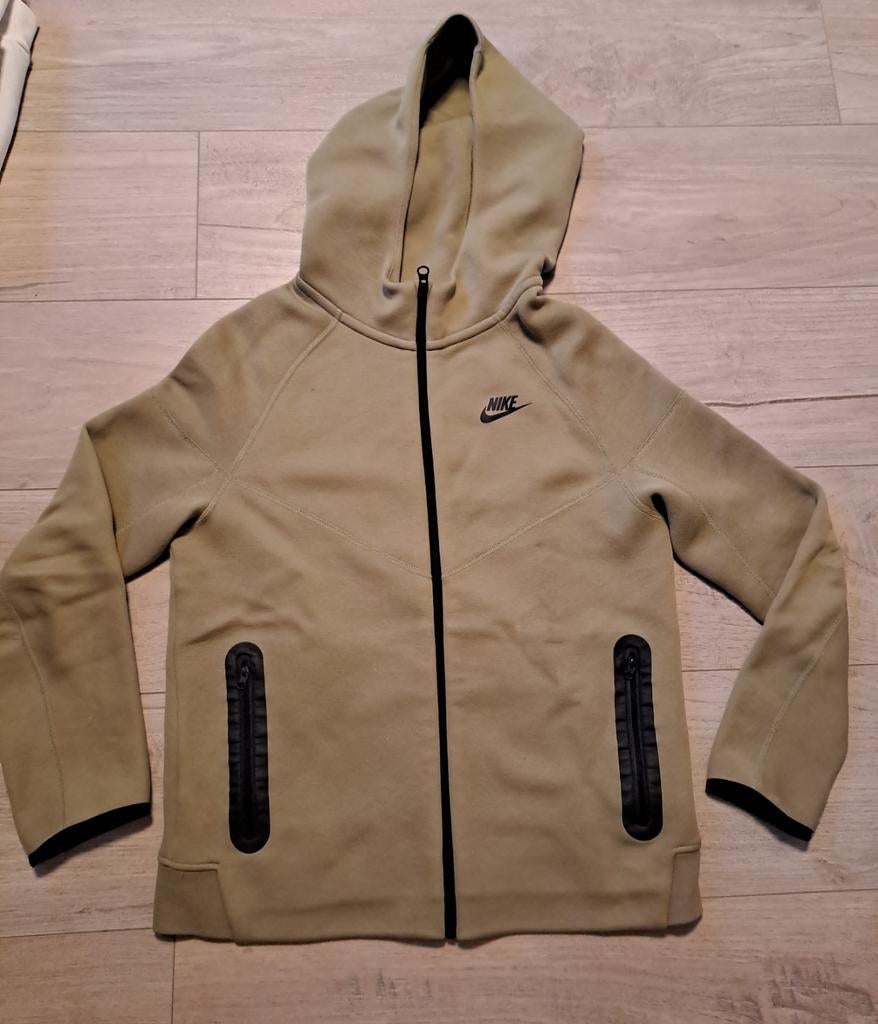 Nike Tech Vest Kids Groen Maat XL (158-170), Ophalen of Verzenden, Zo goed als nieuw, Nike, Jongen of Meisje