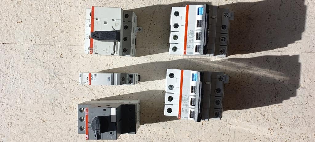 Installatieautomaten ABB, Schneider,  Hager, GE en andere, Doe-het-zelf en Verbouw, Ophalen of Verzenden, Gebruikt, Schakelaar