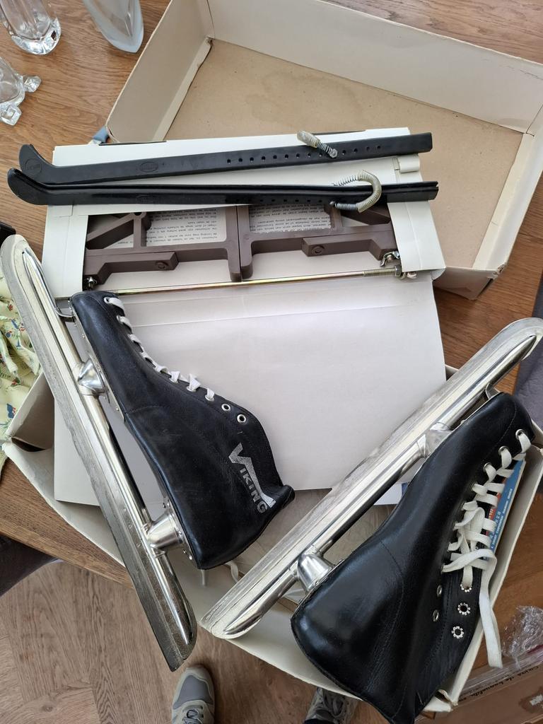 Schaatsen viking maat 42, Ophalen, Viking, Zo goed als nieuw, Noren