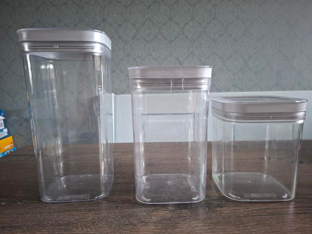 3 voorraad bussen Curver, Ophalen of Verzenden, Gebruikt