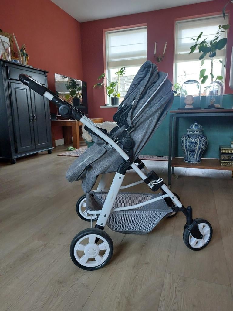 Bayer Chic 2000 poppenwagen Kinderwagen nele, Ophalen of Verzenden, Zo goed als nieuw