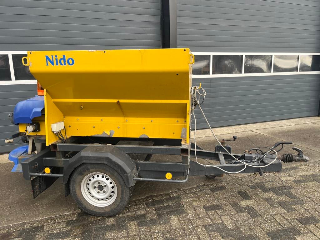 Nido Stratos zoutstrooier, Ophalen, Gebruikt