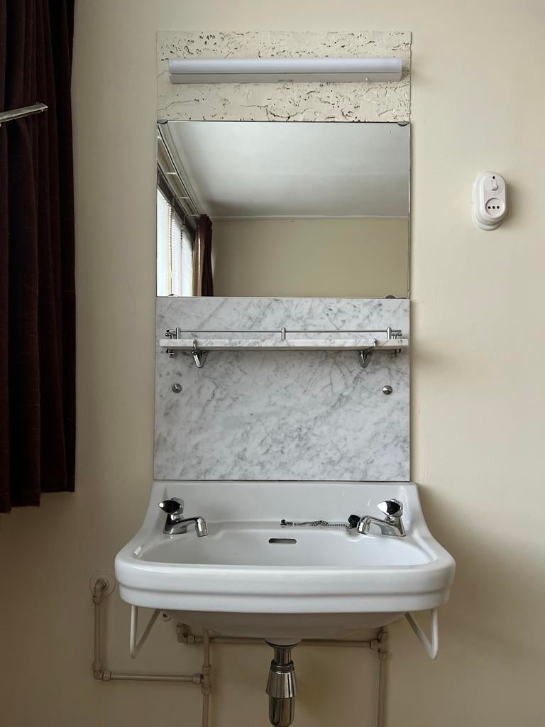 Vintage wastafel met marmeren achterwand en spiegel, Ophalen, Gebruikt, 50 tot 100 cm, Minder dan 100 cm