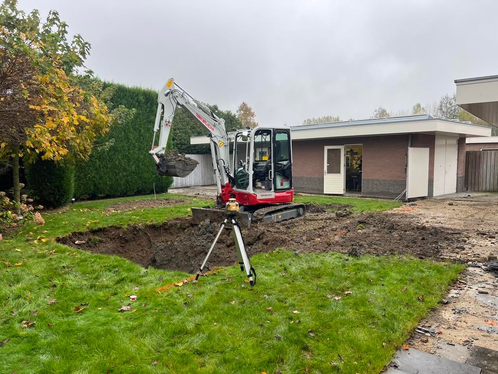 Te huur met bediening (mini)graafmachine/dumper/laadschop, Diensten en Vakmensen, Tuinmannen en Stratenmakers, Garantie, Tuinontwerp