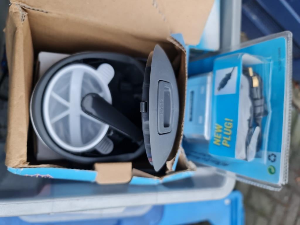 Koffiezetter. waterkoker, 3 wegstekker led lampj 12/ 24 volt, Ophalen, Nieuw