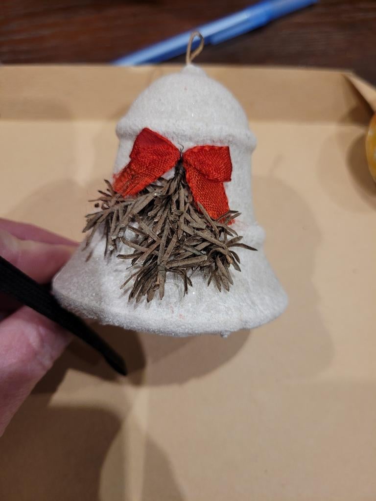 Oude kerstbal watten klok met Mica, Diversen, Kerst, Ophalen of Verzenden