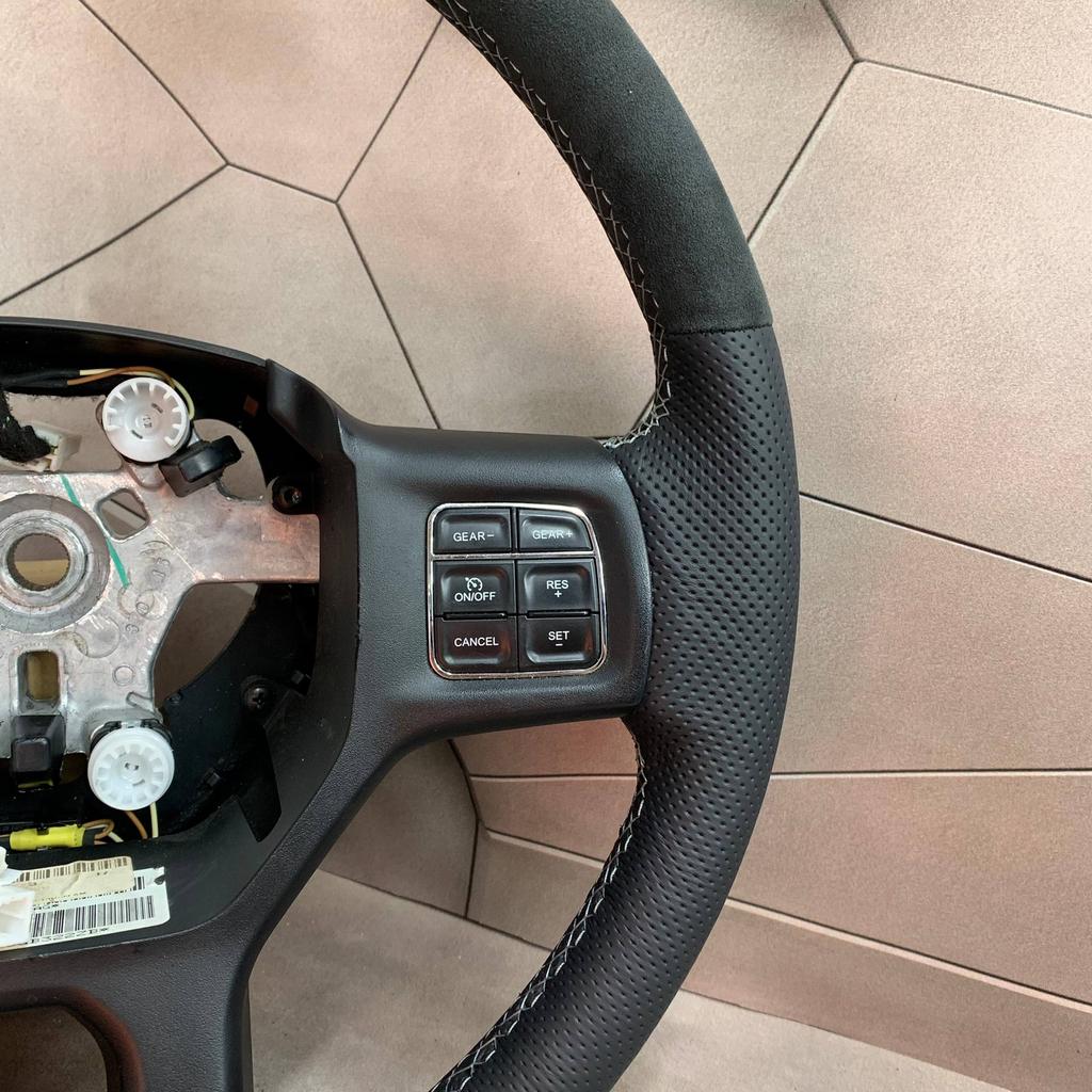 Stuurwiel Stuur Dodge RAM VERWARMING ALCANTARA LEER NIEUW, Nieuw, Ophalen of Verzenden, Dodge