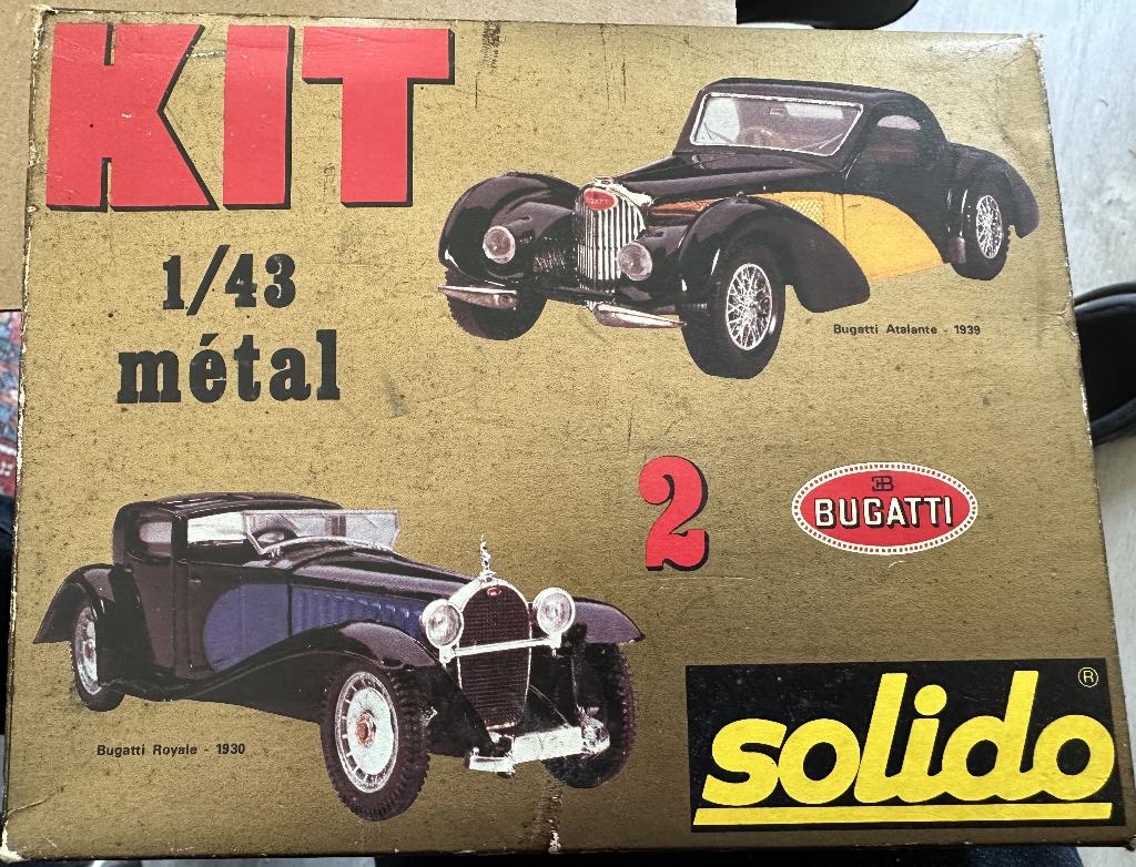 SOLIDO kit van 2 metalen BUGATTI modellen 1:43 in de OVP, Hobby en Vrije tijd, Modelauto's | 1:43, Ophalen, Zo goed als nieuw