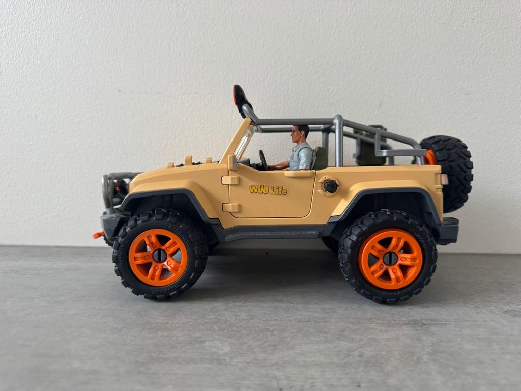 Schleich 42410 - Wild life 4 x 4 Jeep met lier, Ophalen of Verzenden, Zo goed als nieuw