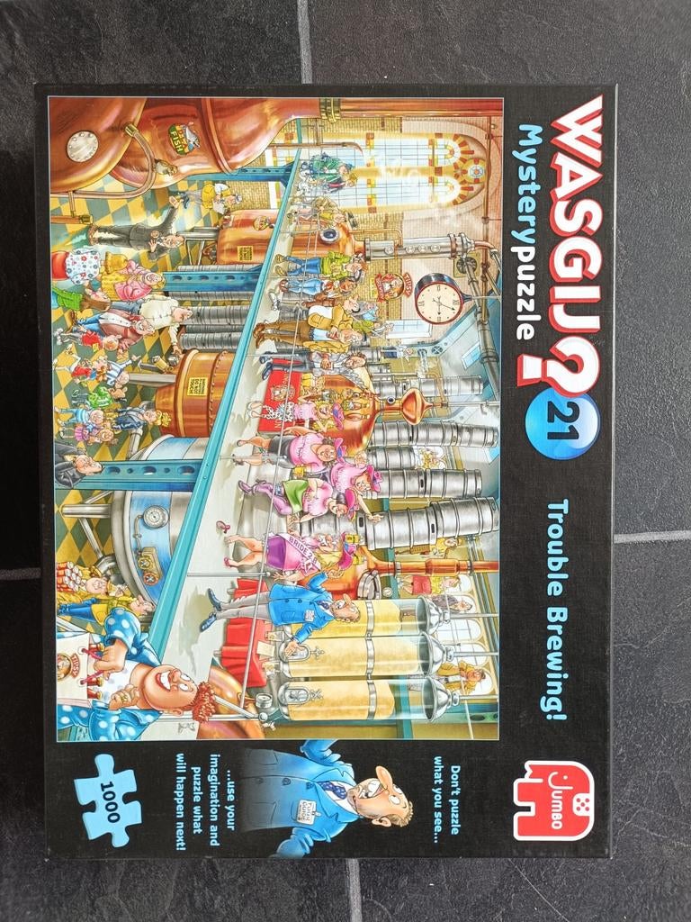 Wasgij Puzzel Trouble Brewing Nr. 21 - Compleet, Ophalen of Verzenden, 500 t/m 1500 stukjes, Zo goed als nieuw, Legpuzzel