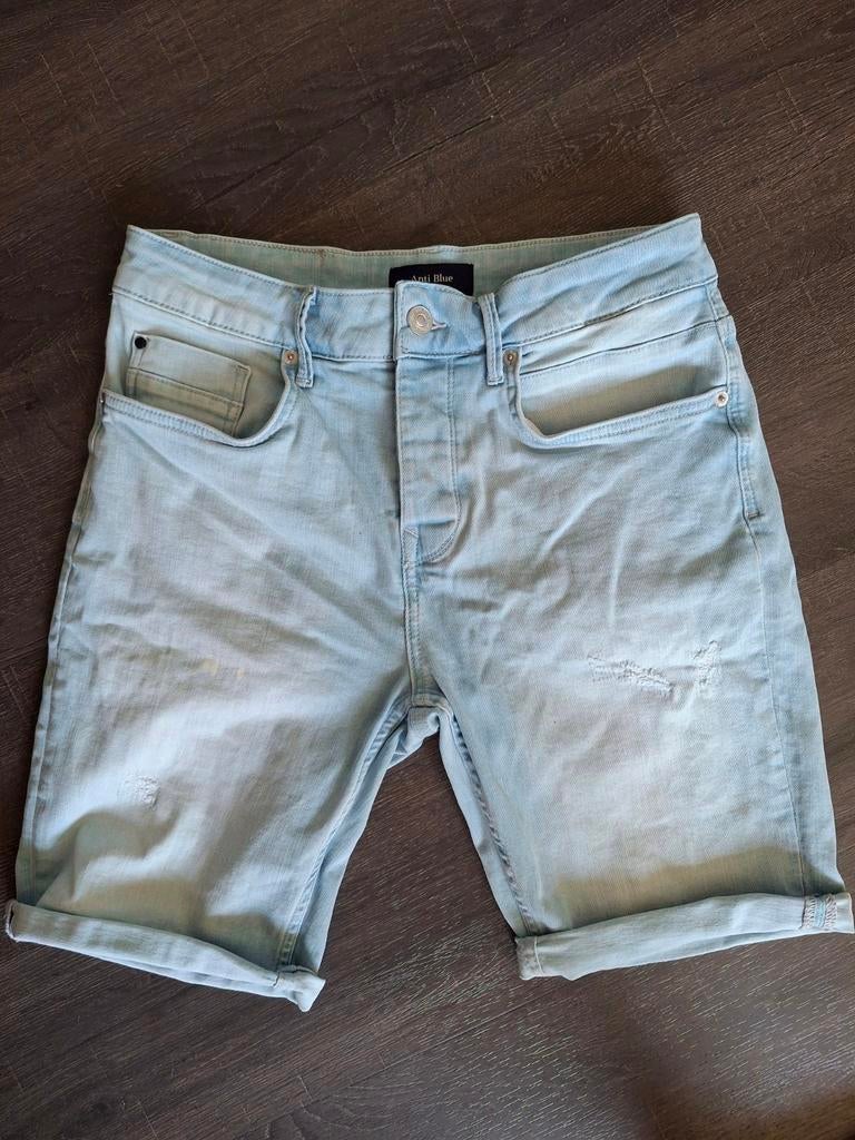 Anti Blue (Sting) jeans short, nieuw! XS, Kleding | Heren, Ophalen of Verzenden, Nieuw, Blauw, W32 (confectie 46) of kleiner
