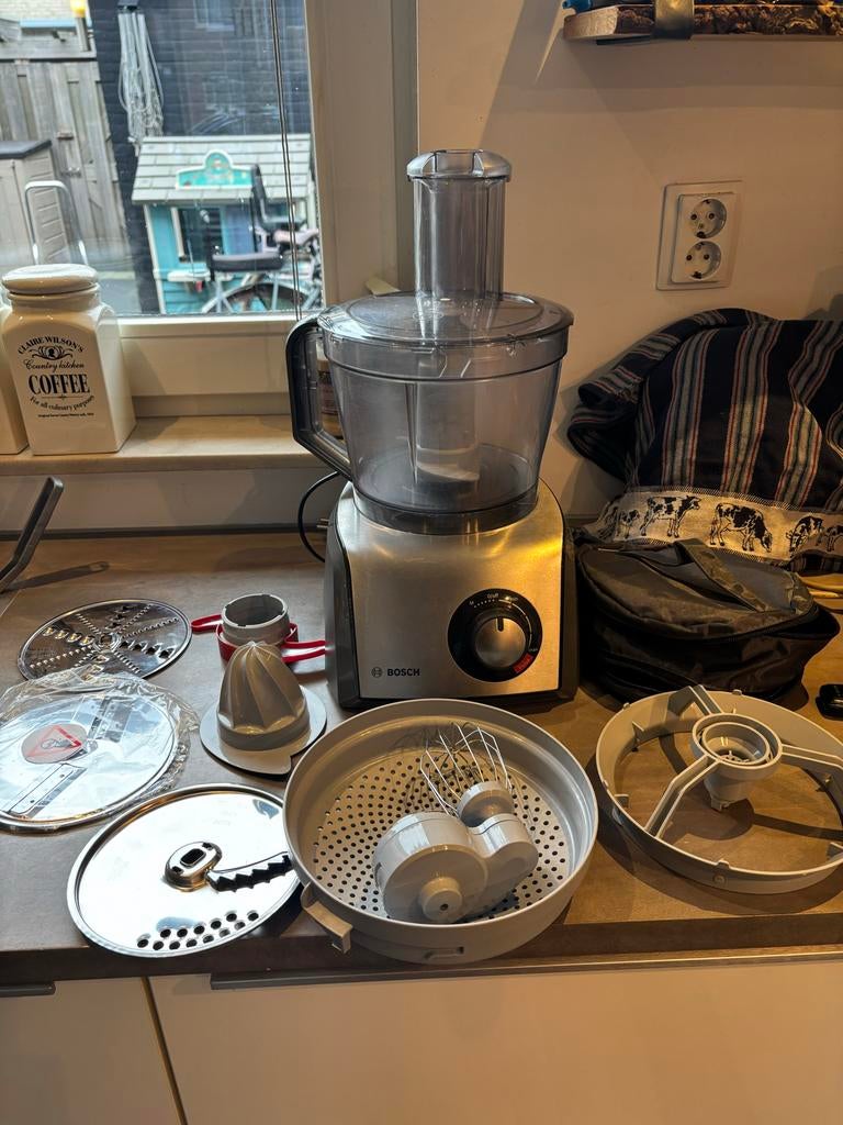 Bosch foodprocessor CNCM30, Ophalen, Zo goed als nieuw, Vaatwasserbestendig, 3 snelheden of meer