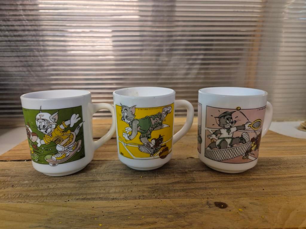 Vintage beker van dixan met tom and jerry, Ophalen of Verzenden, Overige figuren, Gebruikt, Gebruiksvoorwerp