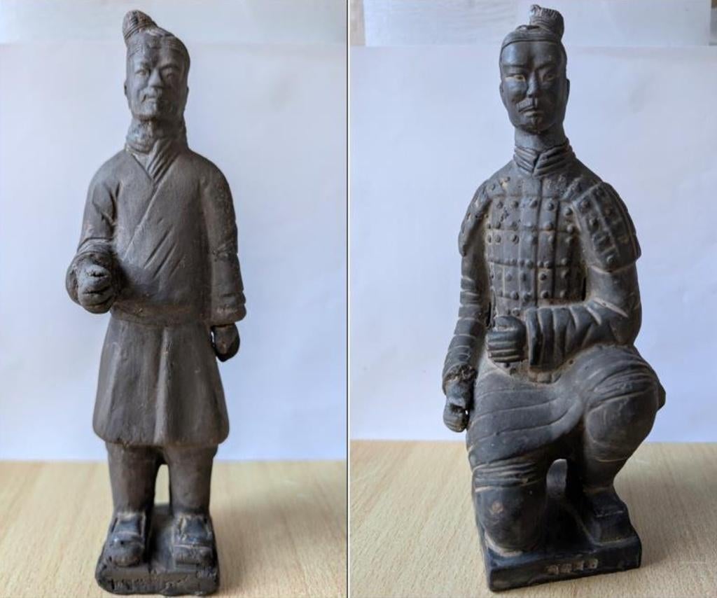 Authentieke replica terracotta legerbeeldjes mausoleum Xi’an, Antiek en Kunst, Ophalen, Minder dan 20 cm, Handgemaakt, Overige materialen