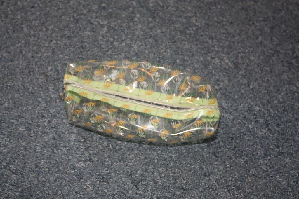 Mooie nieuwe Hema etui doorschijnend, Ophalen of Verzenden, Zo goed als nieuw