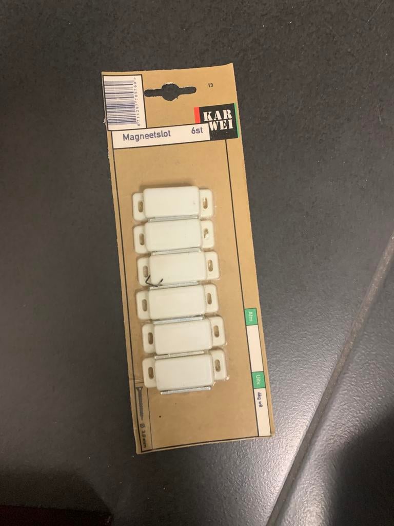 Magneetjes, Overige typen, Ophalen of Verzenden, Zo goed als nieuw, Mdf