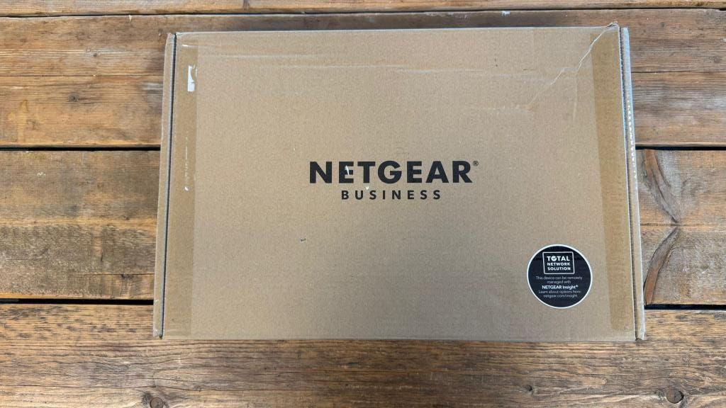 6X NETGEAR ProSafe GS728TP Nieuw in doos!, Ophalen, Nieuw
