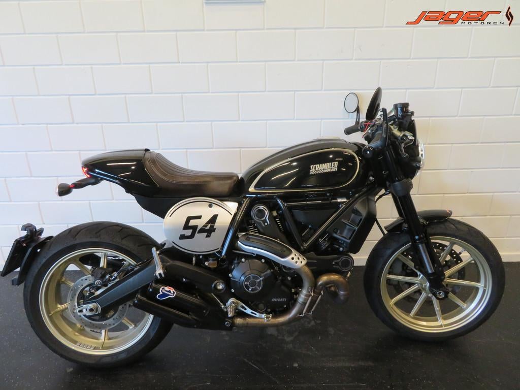 Ducati SCRAMBLER CAFE RACER 800 PERFECT! (bj 2017), Motoren, Motoren | Ducati, Bedrijf, 803 cc, Naked bike