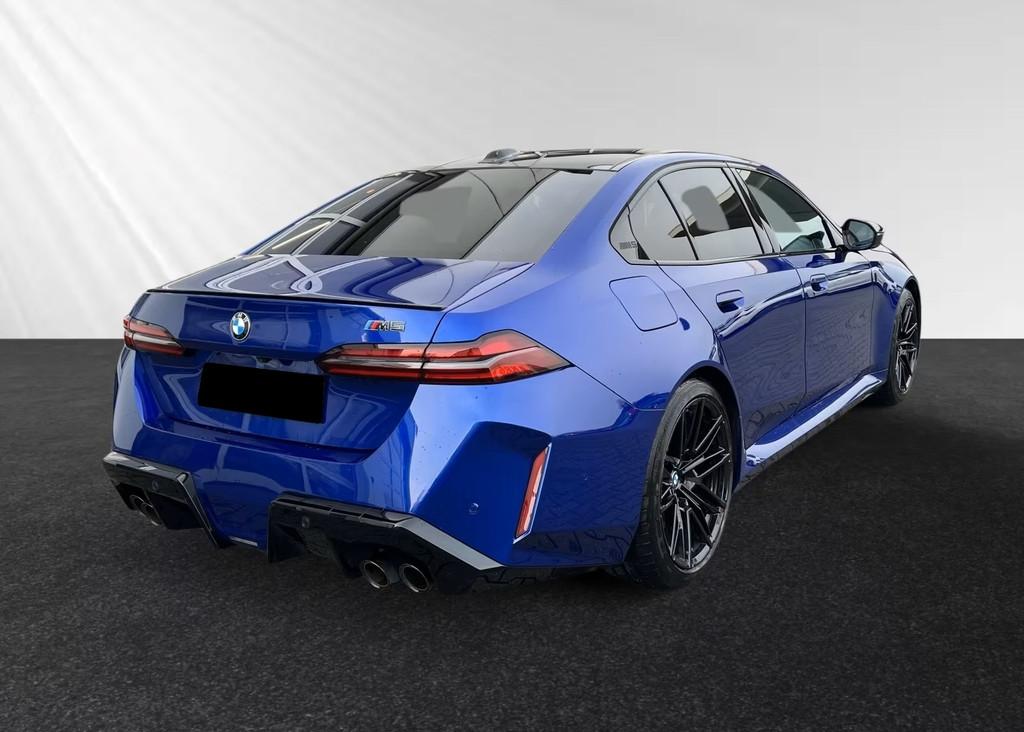 BMW 5 Serie M5 V8 727 PK ACC Panoramadak Stoelkoeling Bowers, Auto's, BMW, Automaat, 12 maanden, Gebruikt, 8 cilinders