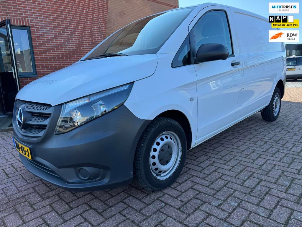 Mercedes-Benz Vito 111 CDI Functional Euro 6, 3 Persoons Inb, Auto's, Voorwielaandrijving, Stof, Gebruikt, 4 cilinders
