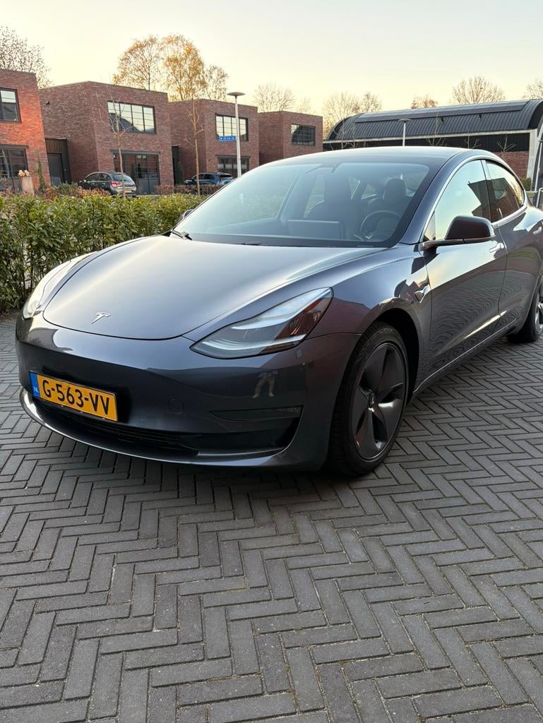 Tesla Model 3 Long Range AWD 75 KWh., Auto's, Tesla, Automaat, 1831 kg, Zwart, Origineel Nederlands