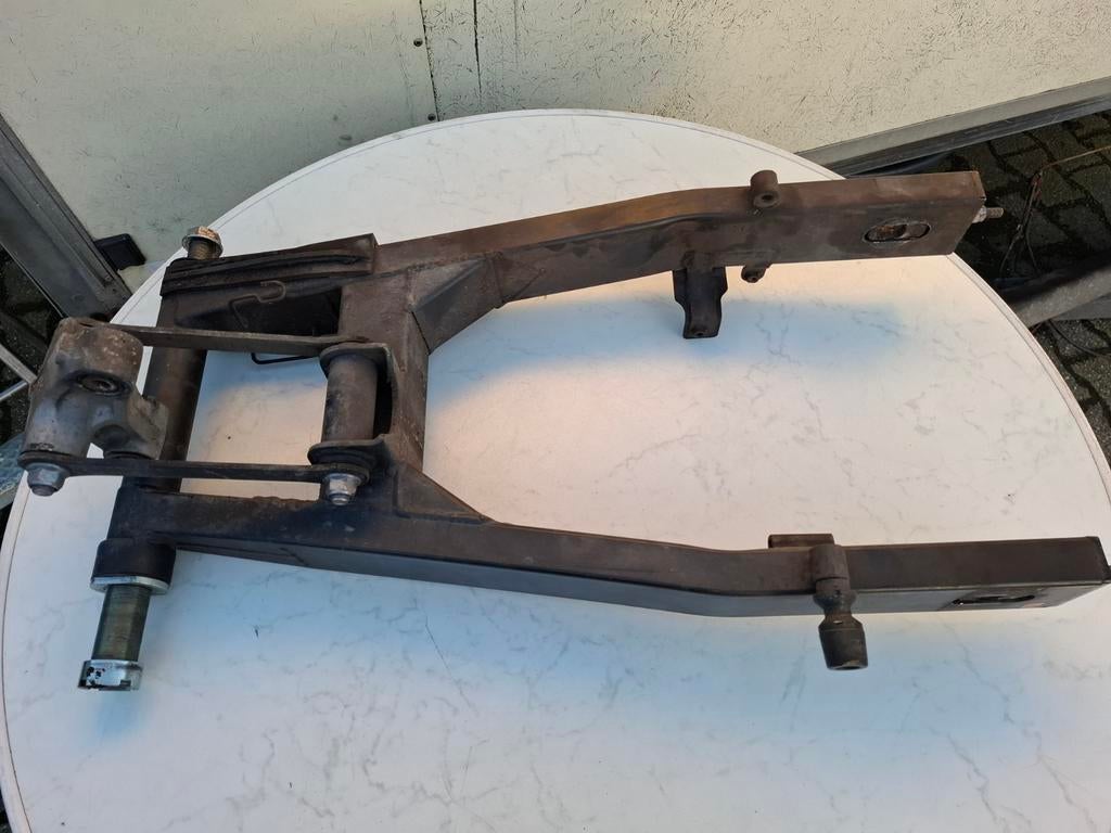 Achterbrug kawasaki z750, Motoren, Ophalen of Verzenden