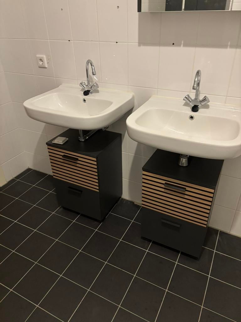 Klusjesman voor laminaat, tegels, meubels, kleine reparaties, 24-uursservice